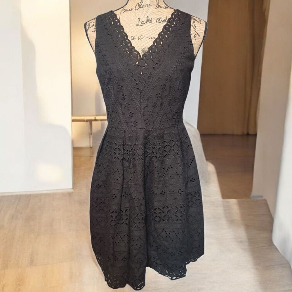 LOFT Black A-Line Midi Dress Sleeveless V-Neck Size 2 NWT